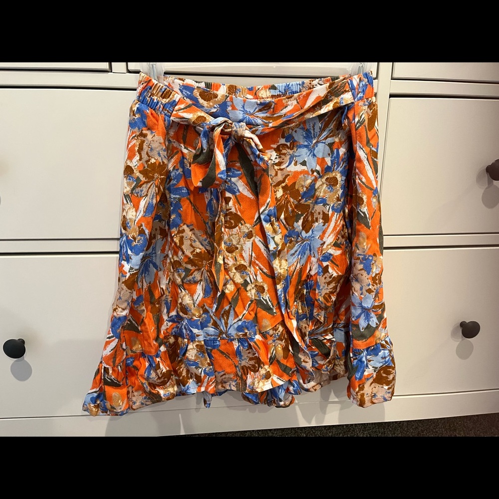 Ruffle hem skirt